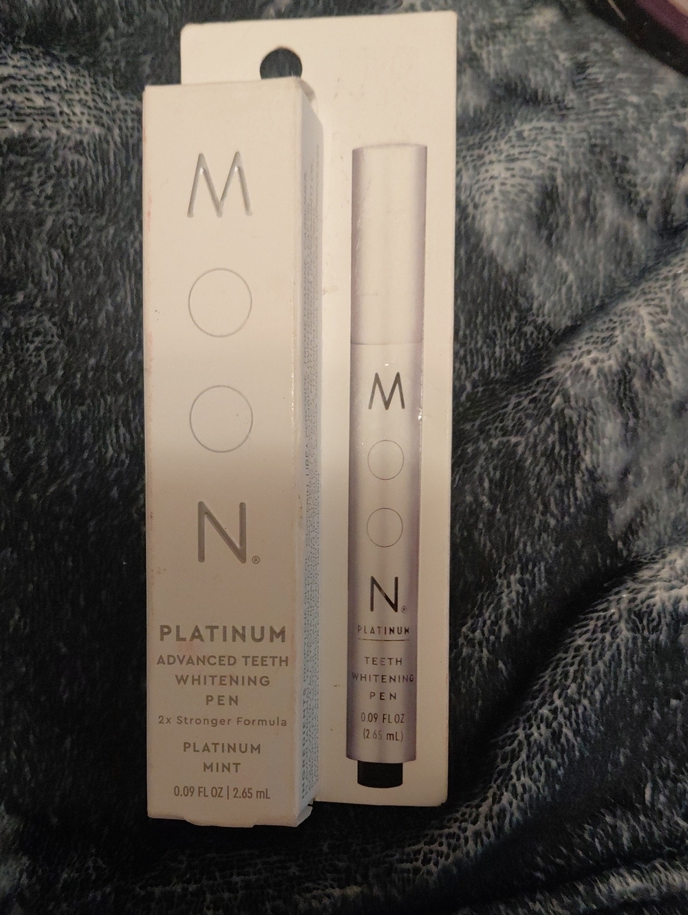Platinum Mint Teeth Whitening Pen — White